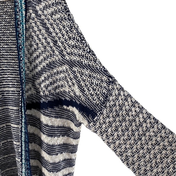 UMGEE Open Front Cascading Patterned Longline Cardigan - Picture 7 of 12